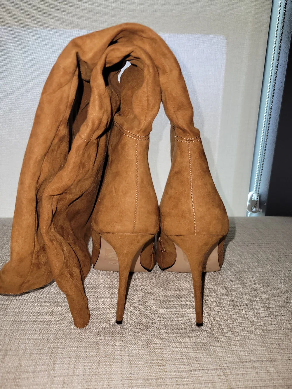 Express elegant chestnut